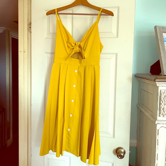 Dress - Picture 1 of 5